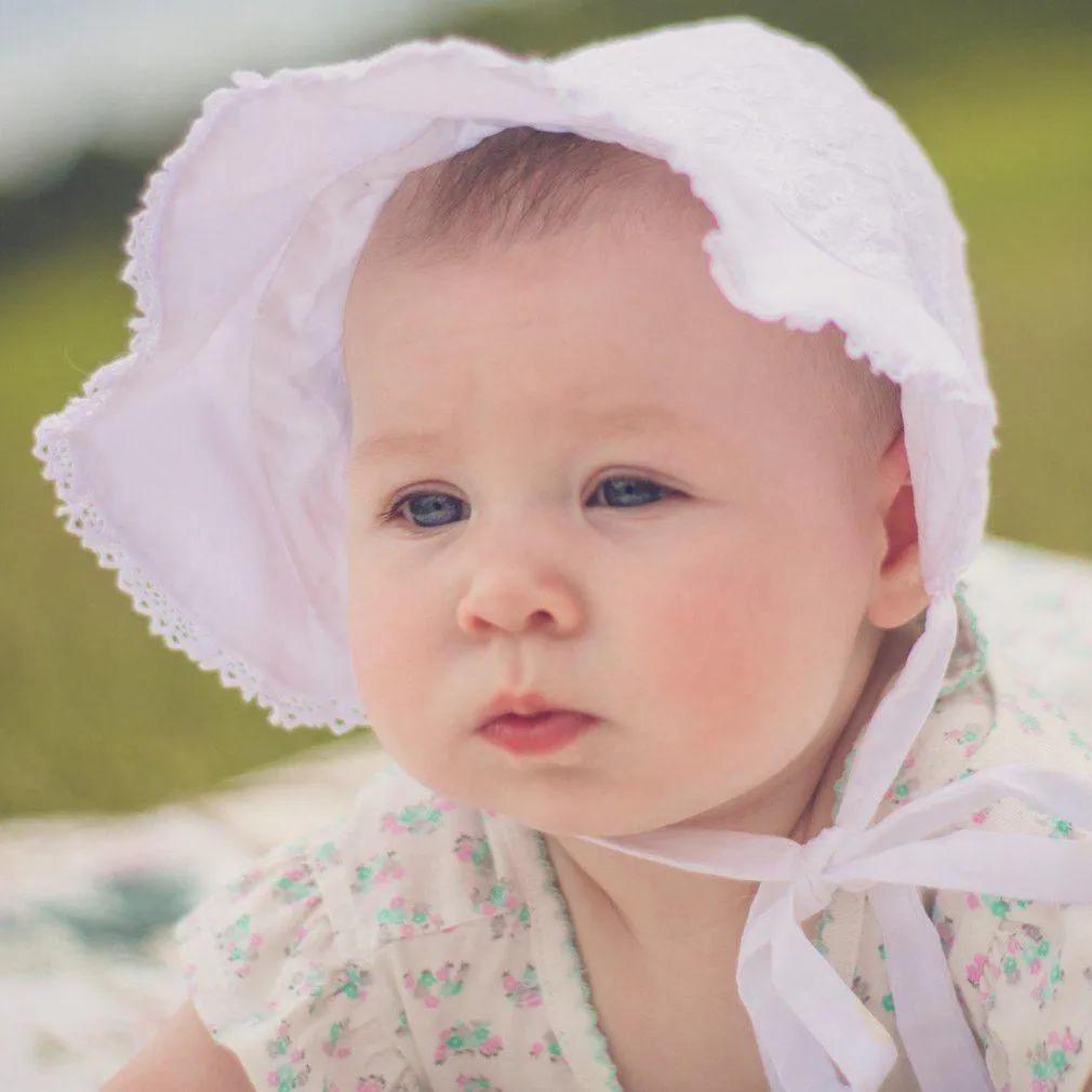 Bow Eyelet Sunbonnet