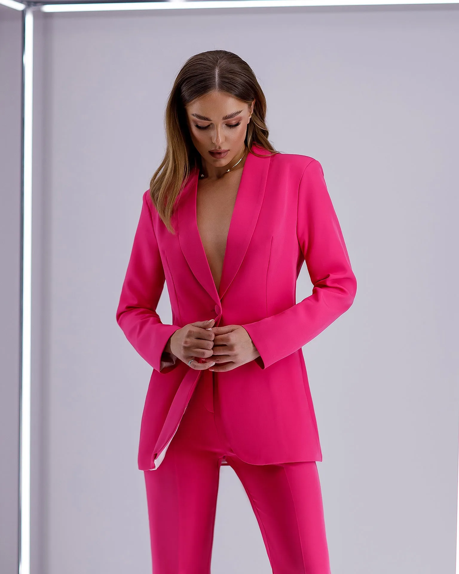 Crimson Shawl Lapel Suit 2-Piece