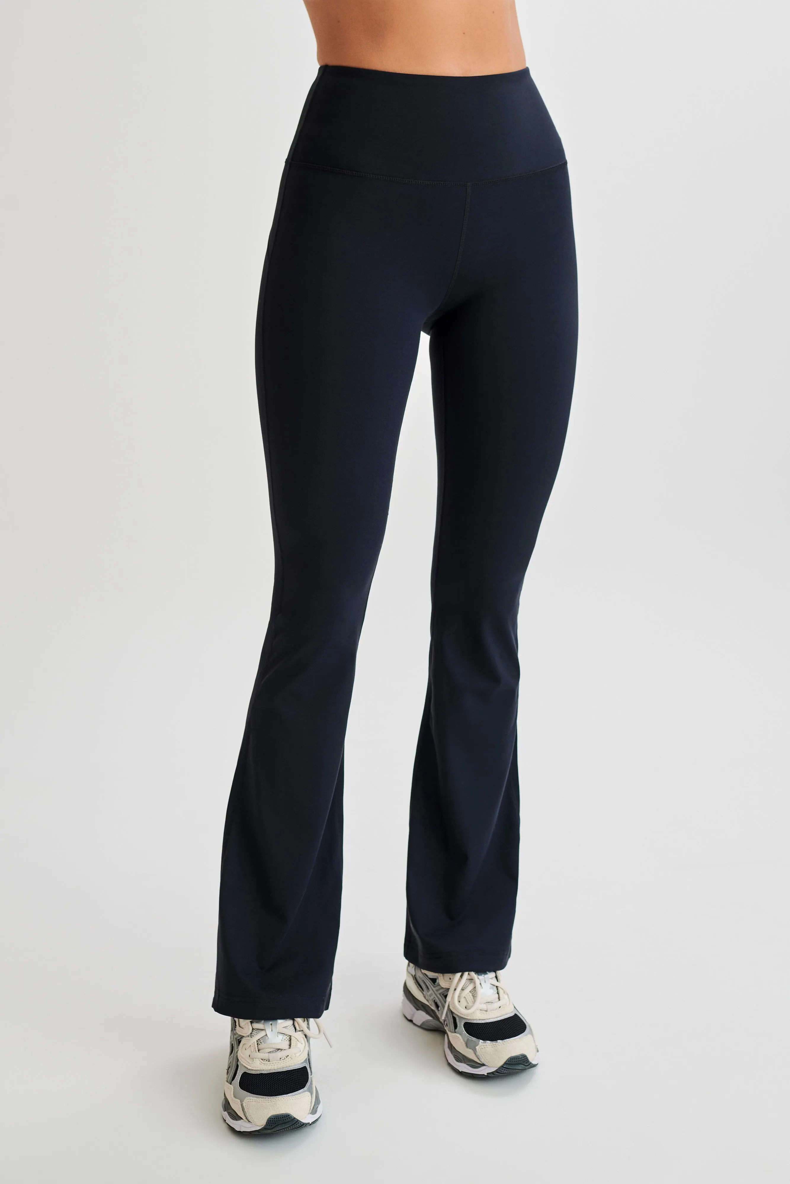 Jesse Flared Yoga Pants - Black