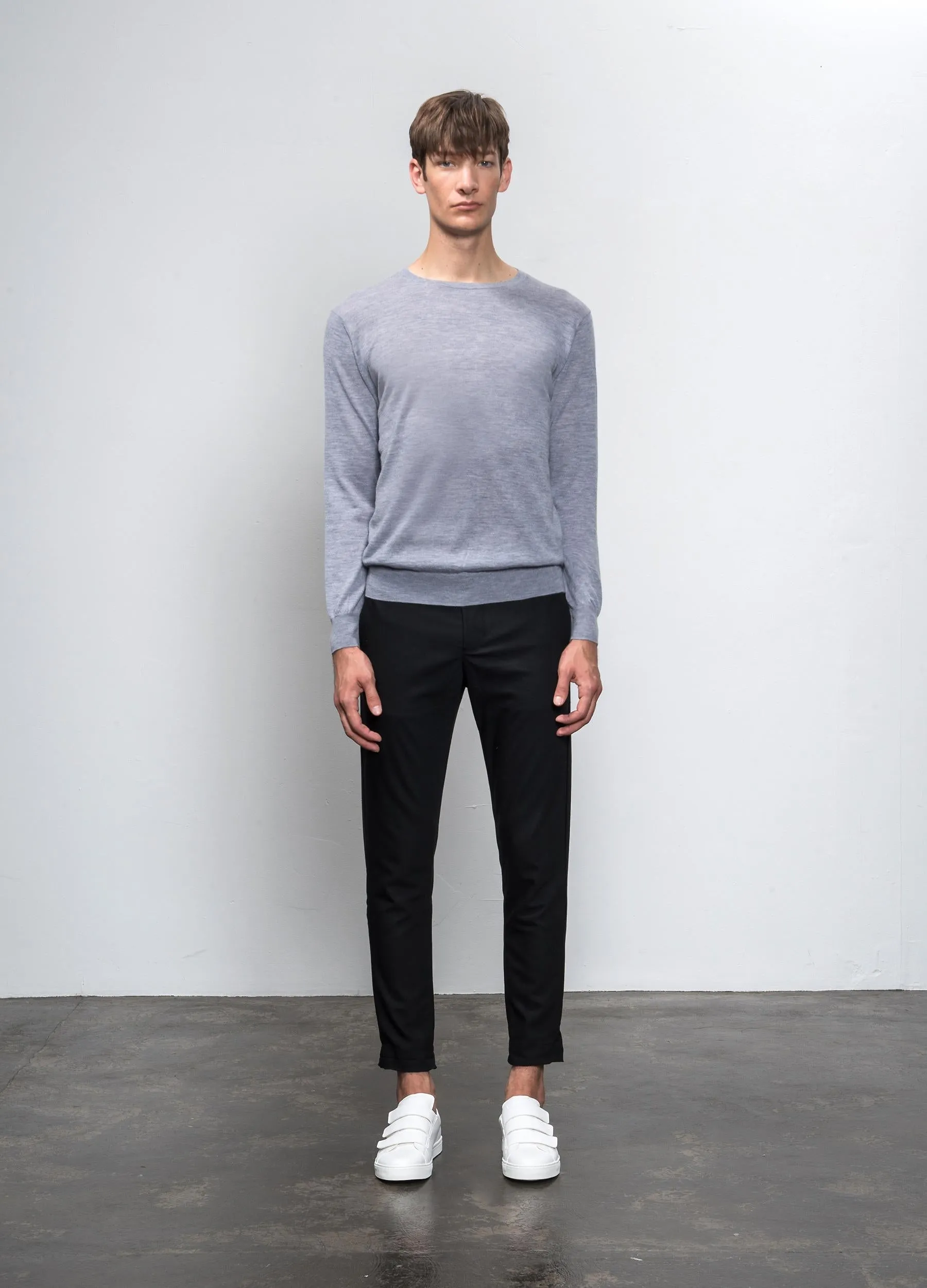 Men Lightweight Crew Neck_Slate