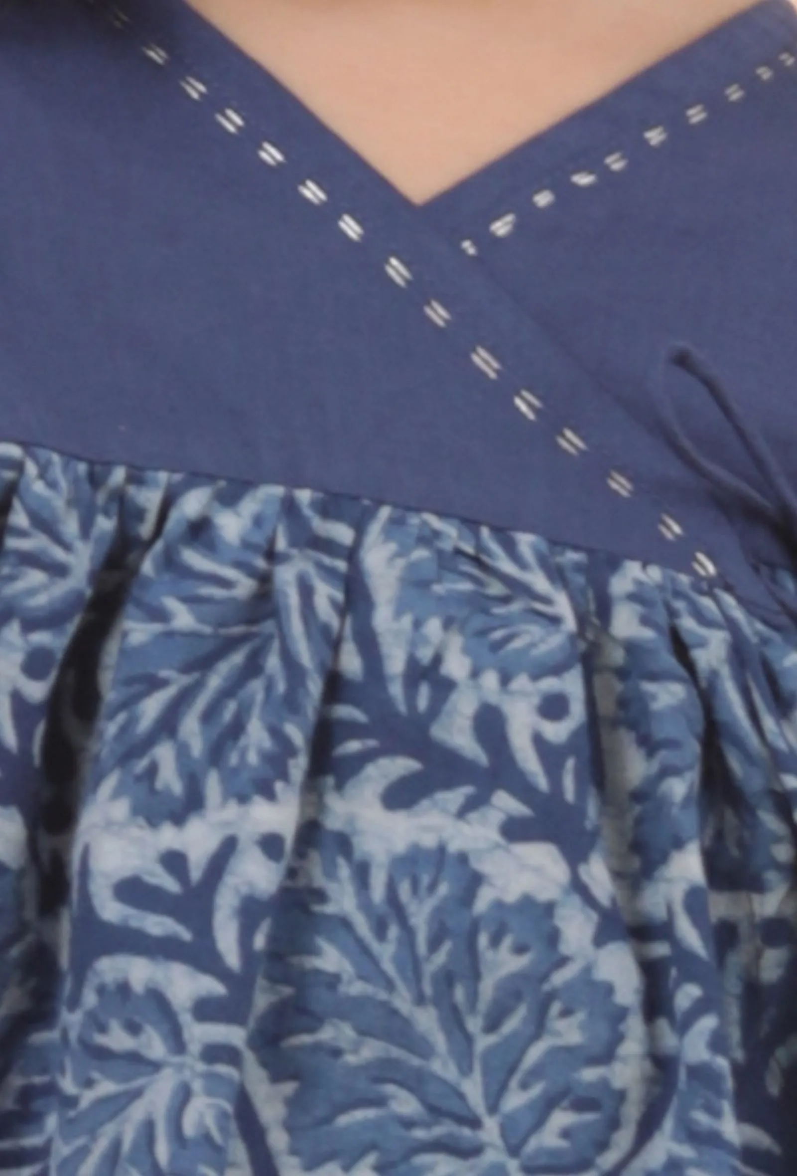 Set Of 2: Indigo Solid & Jaal Printed Cotton Top & Dhoti with lace