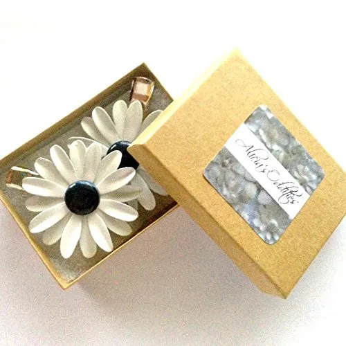 White and Navy Daisy (set of 2)